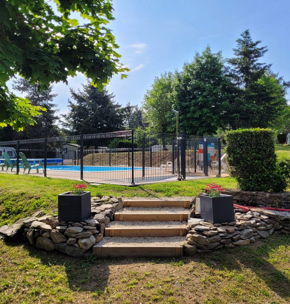 Camping avec piscine en Haute Loire